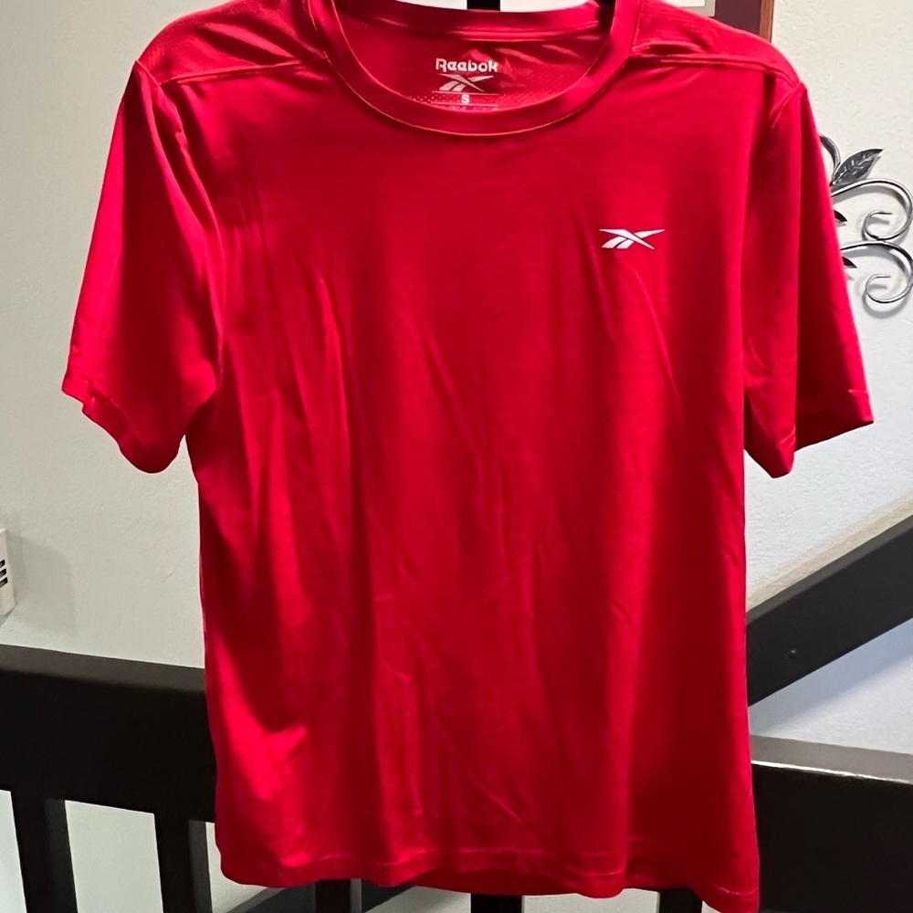 Reebok Men's Vibrant Red Short Sleeve Tee #282